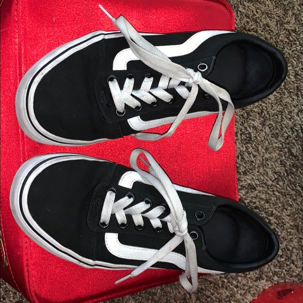 Classic Women’s Vans😱😍